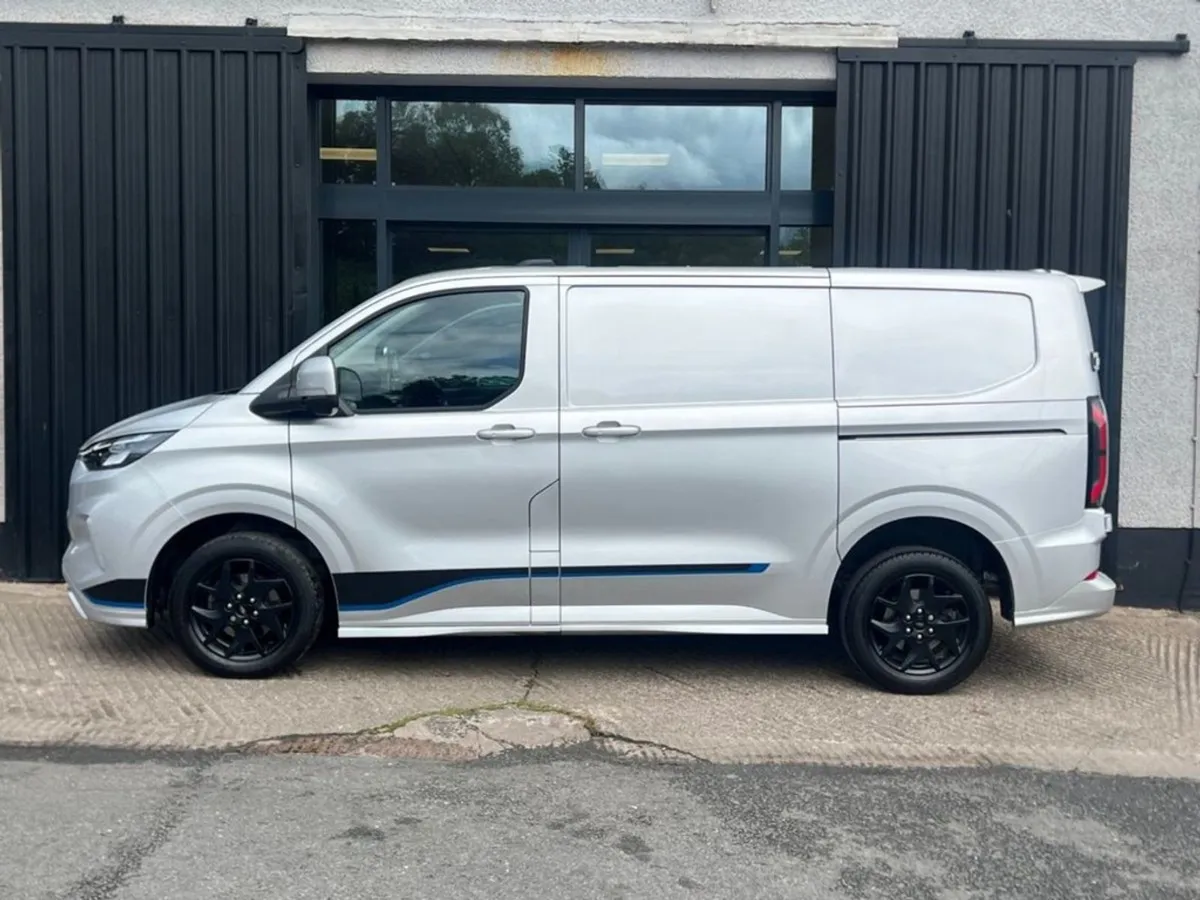 Ford Transit Custom 2.0 300 Ecoblue Sport Panel V - Image 4