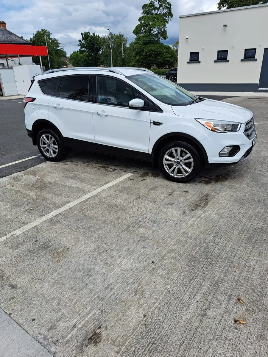 Ford Kuga 2017 1.5TDCi 120PS FWD Titanium - Image 4