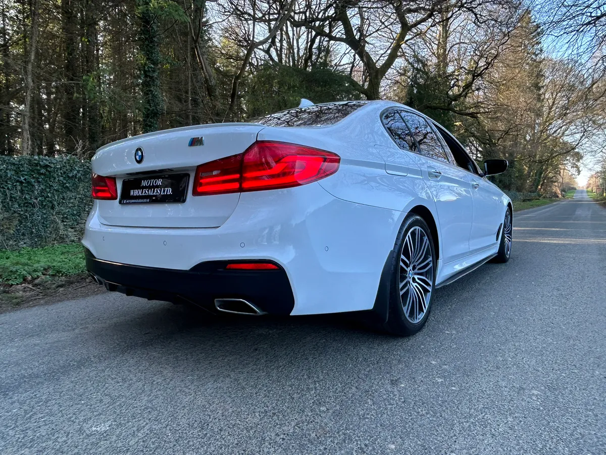 181 BMW 520D M SPORT MINERAL WHITE LOW KMS €149P/W - Image 2