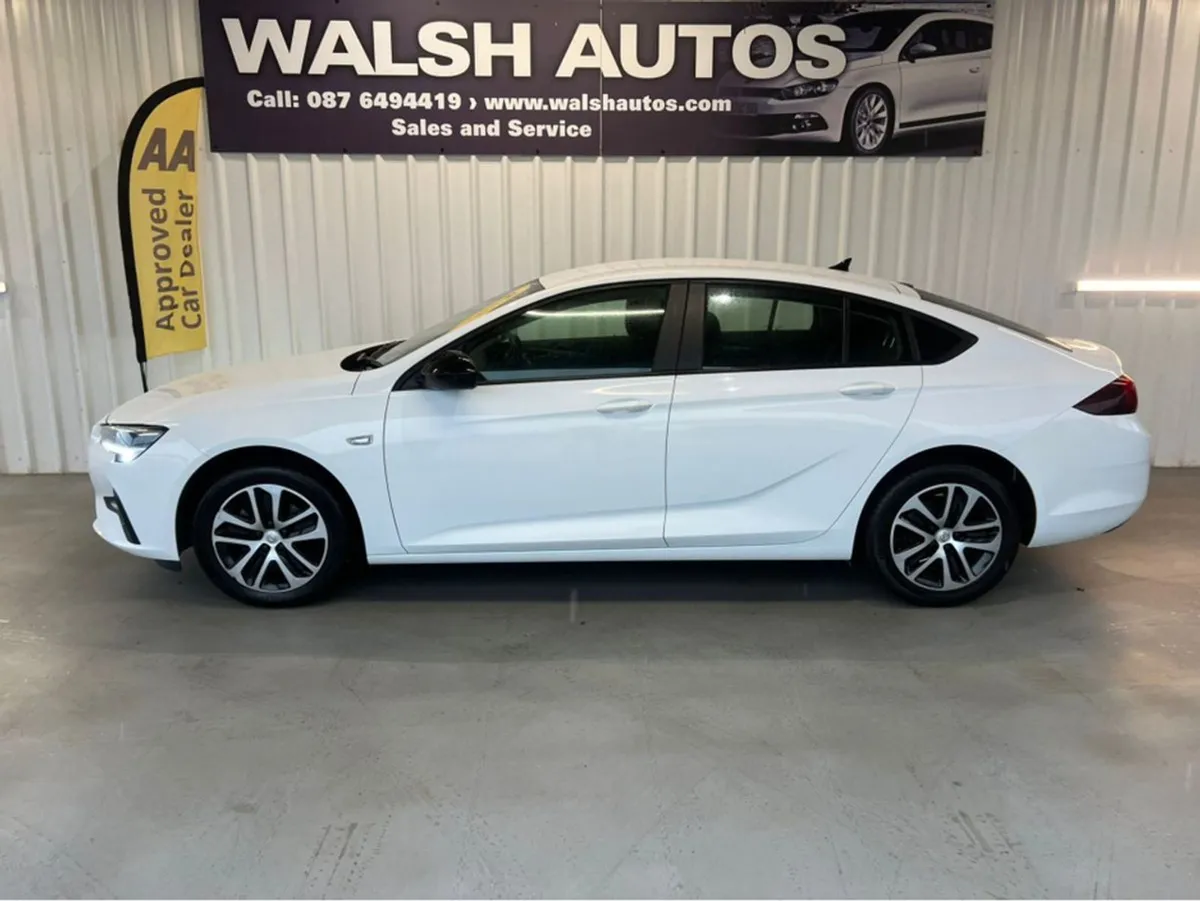 Opel Insignia Grand Sc-1.5 122PS MT6 Die- My22-sc - Image 4