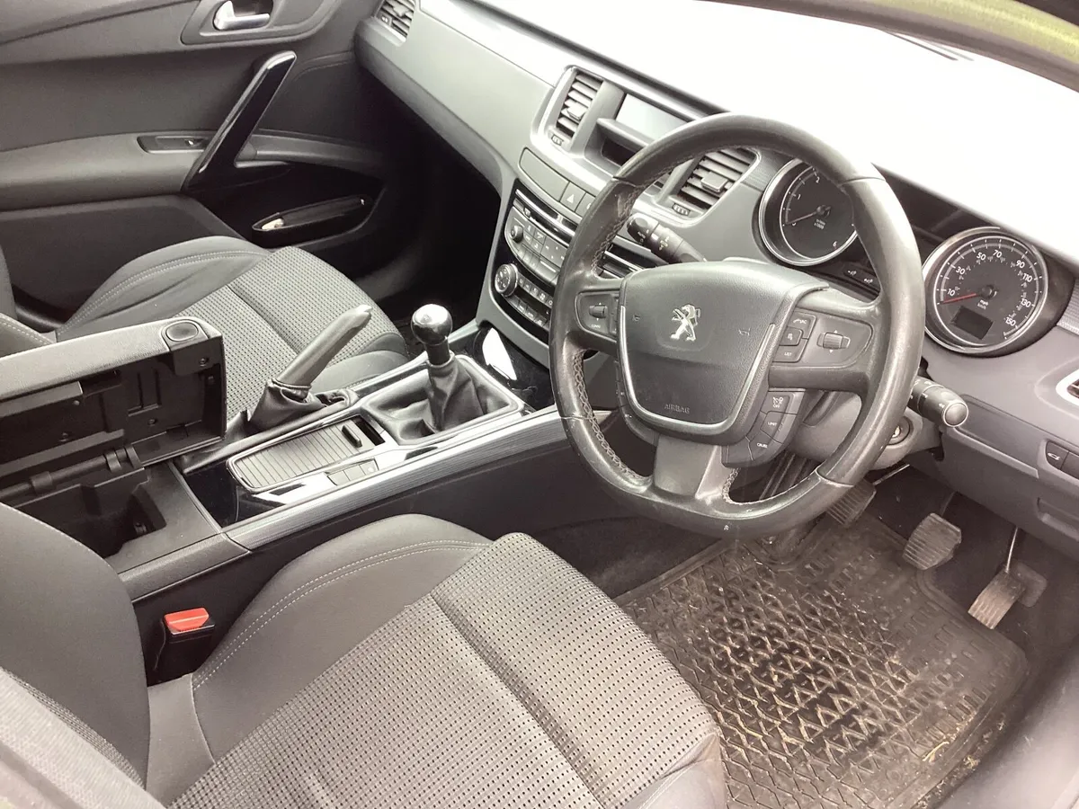 Peugeot 508 2012 - Image 2