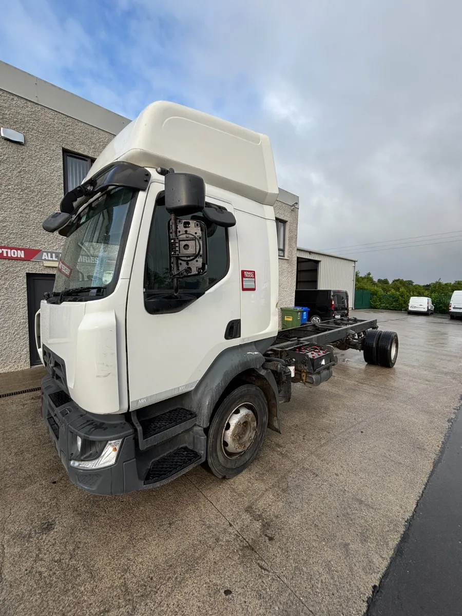 2017 Renault D For Breaking - Image 2