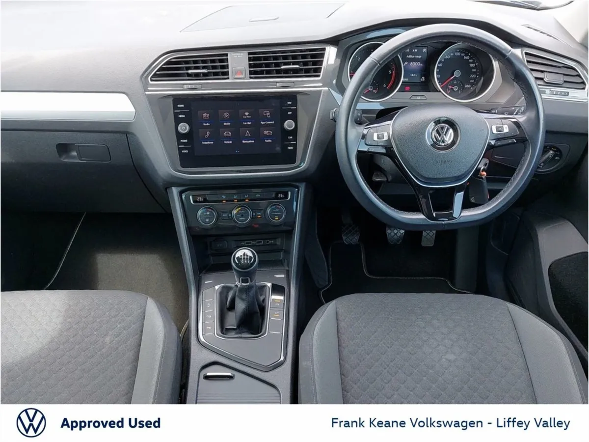 Volkswagen Tiguan Comfortline 2.0tdi 115BHP  sunr - Image 2