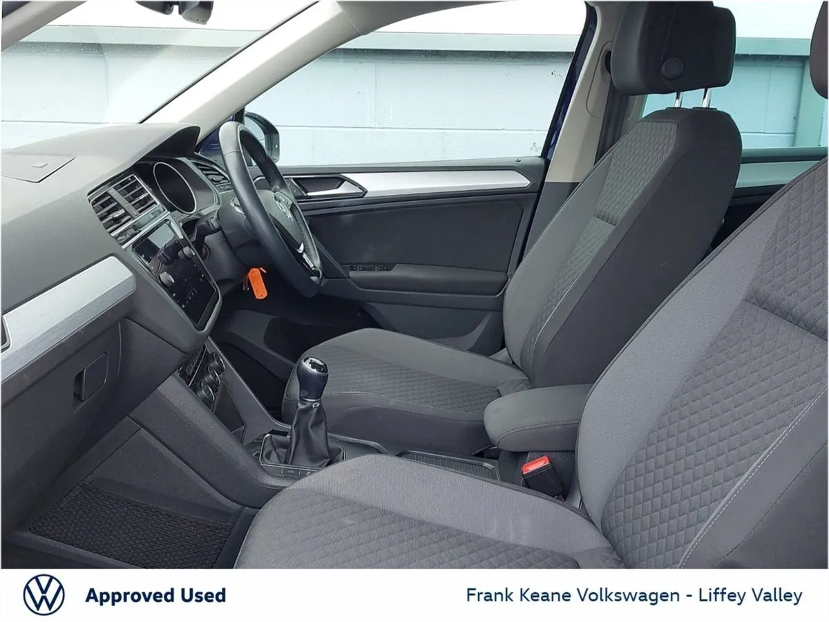 Volkswagen Tiguan Comfortline 2.0tdi 115BHP  sunr - Image 4
