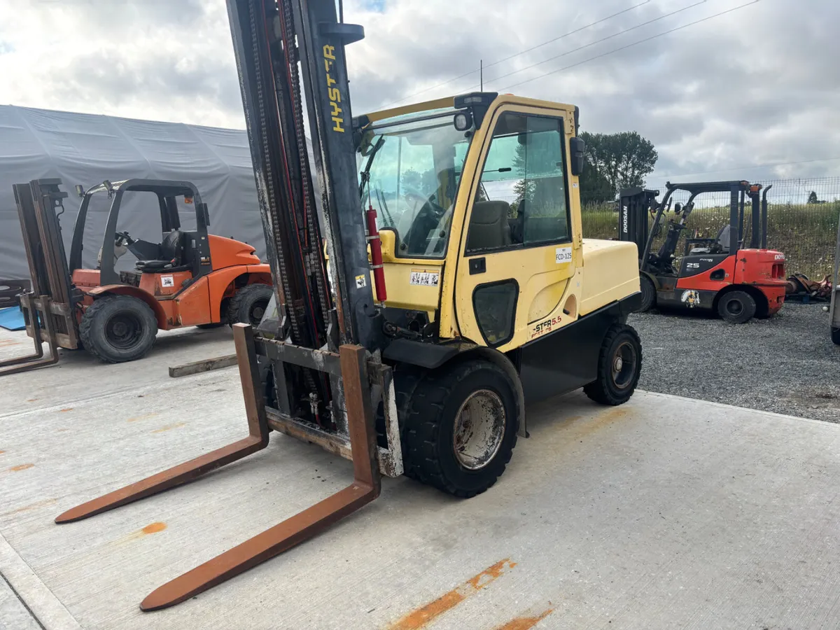 Hyster 5.5 Ton Forklift - Image 3