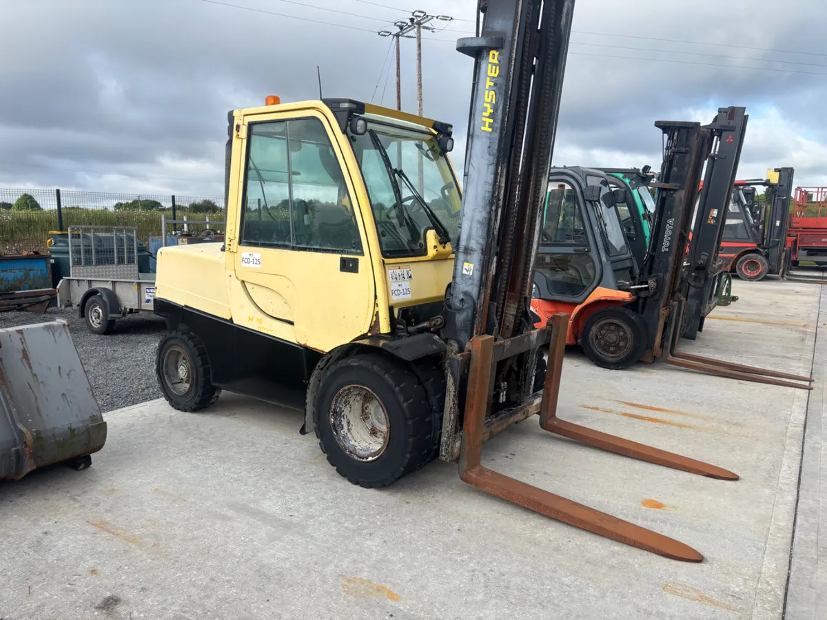 Hyster 5.5 Ton Forklift - Image 1