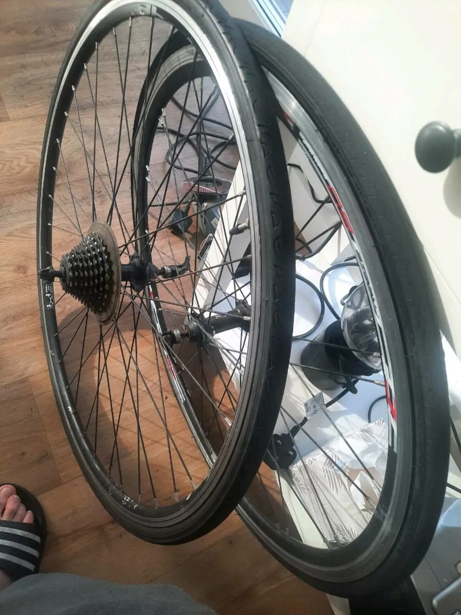 Racing wheels - Image 1