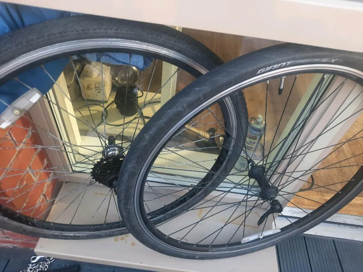 Bike wheels - Image 1