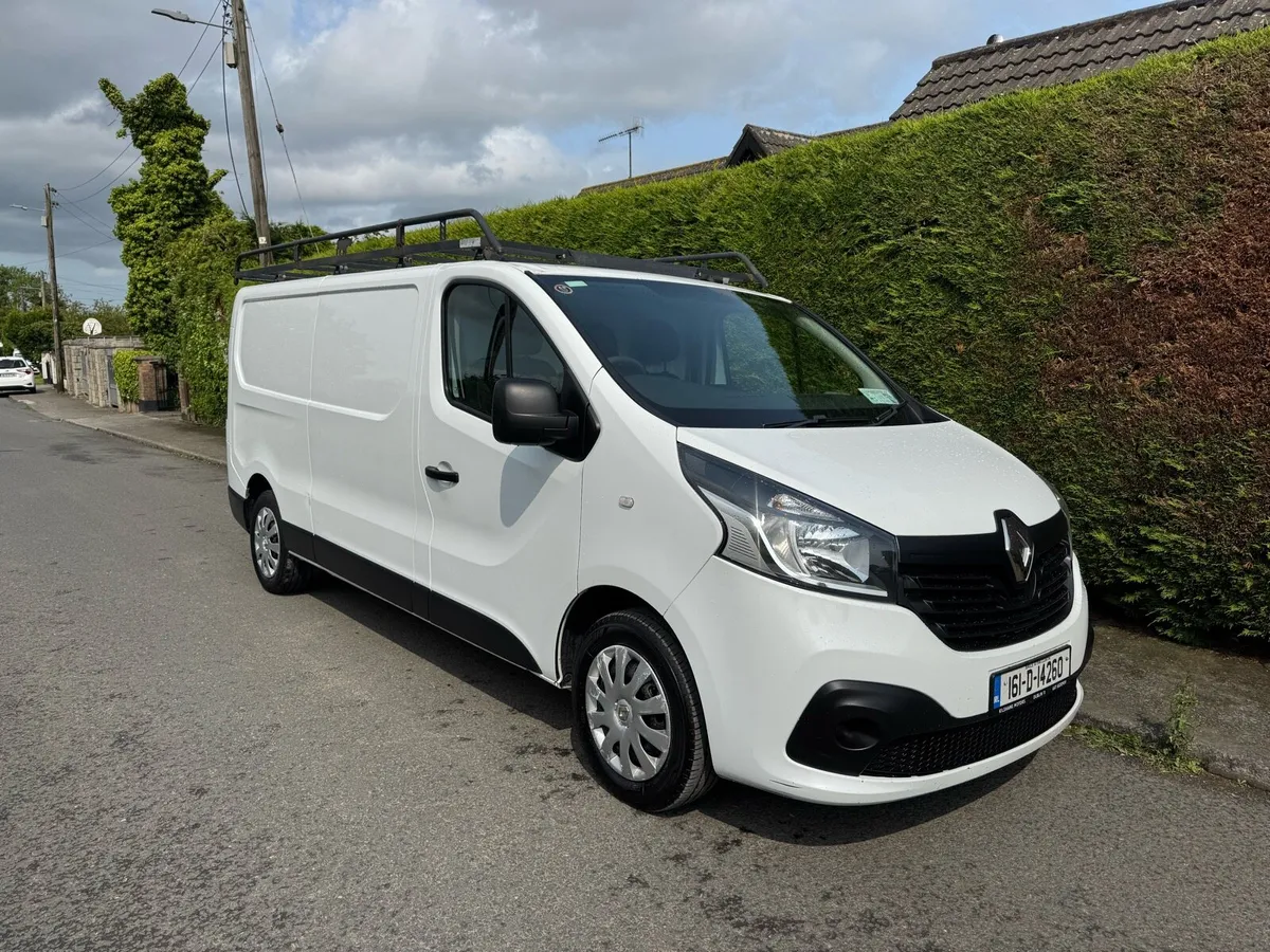 Renault Trafic cvrt 2/26 tax 12/15 Aircon - Image 1