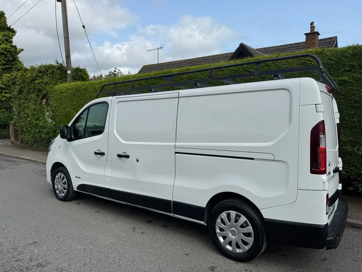 Renault Trafic cvrt 2/26 tax 12/15 Aircon - Image 4