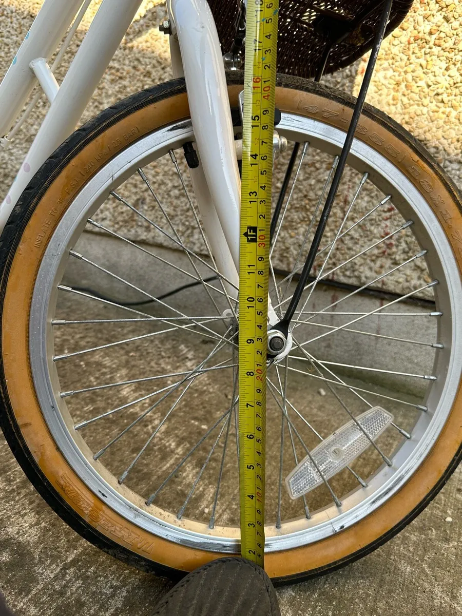 Girls Bike - Image 4