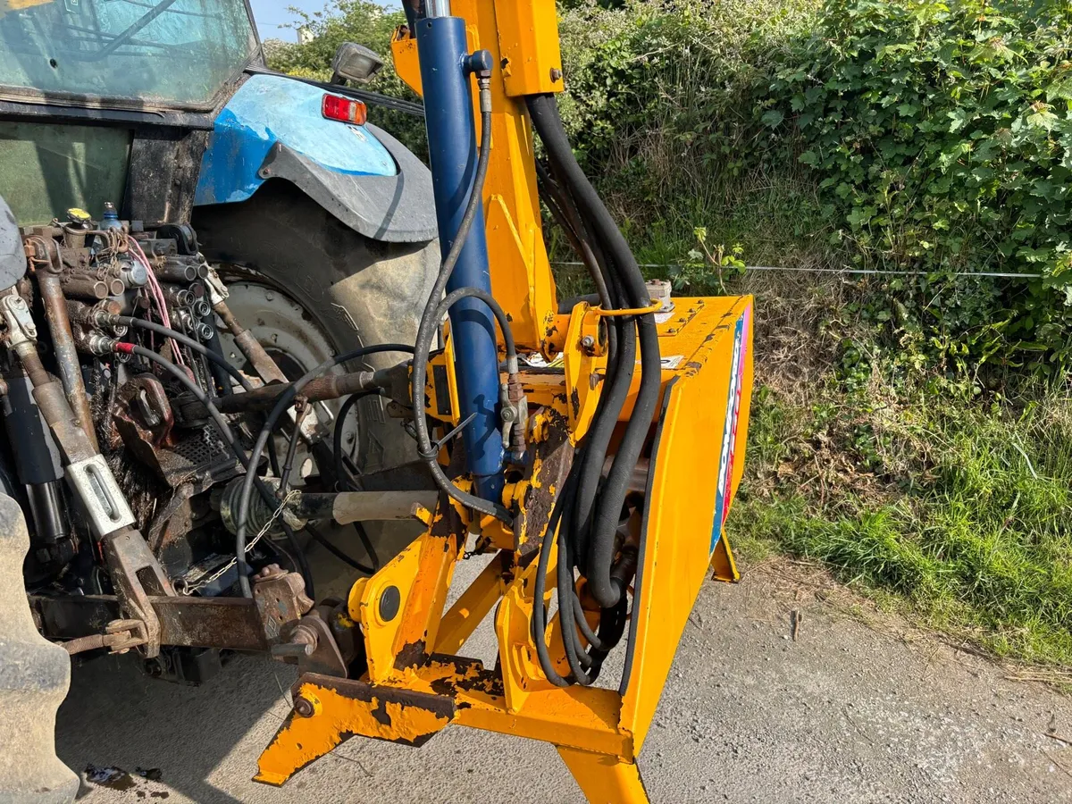 Bomford Hedge Cutter - Image 3