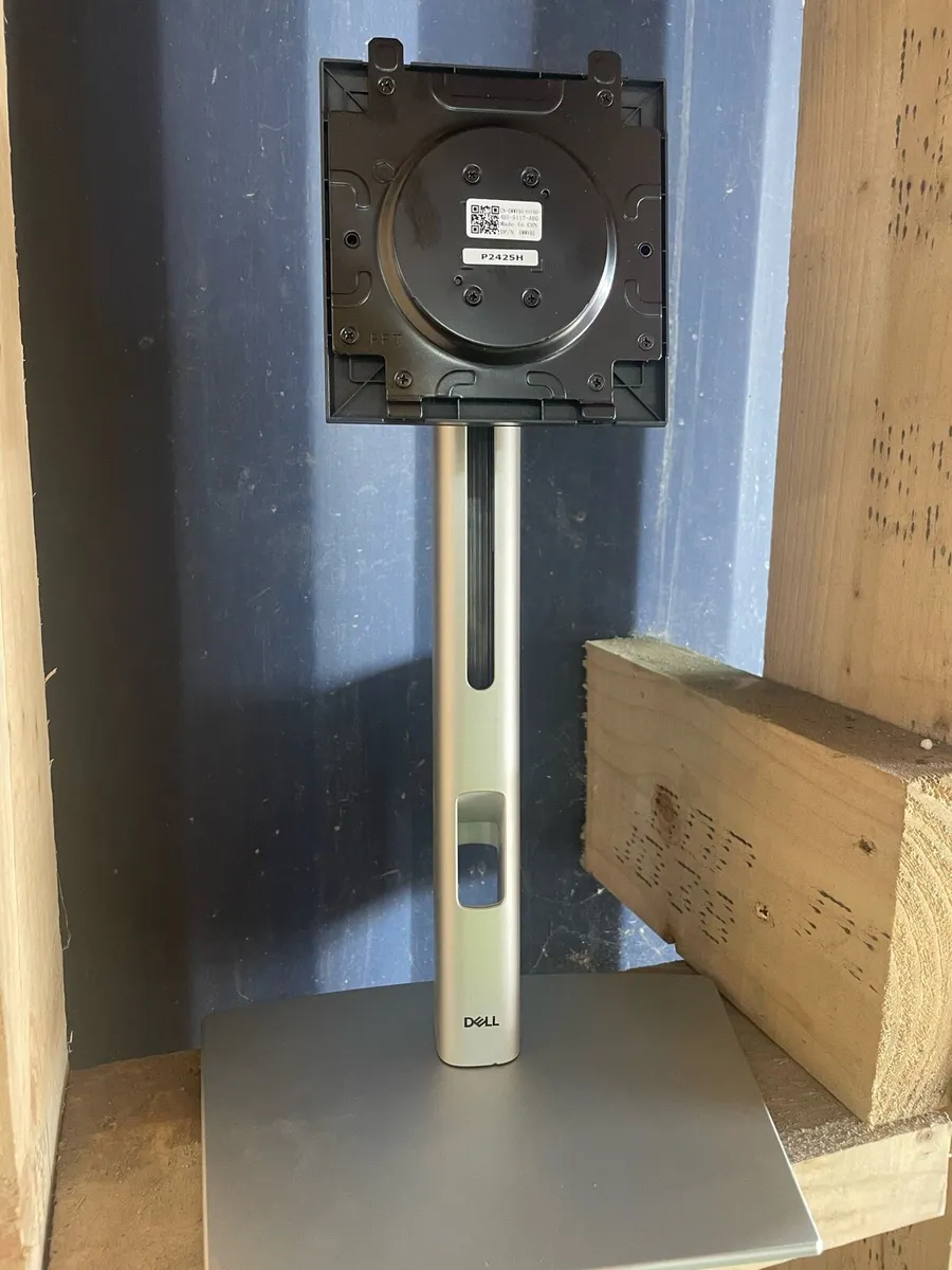 Del computer stands - Image 1