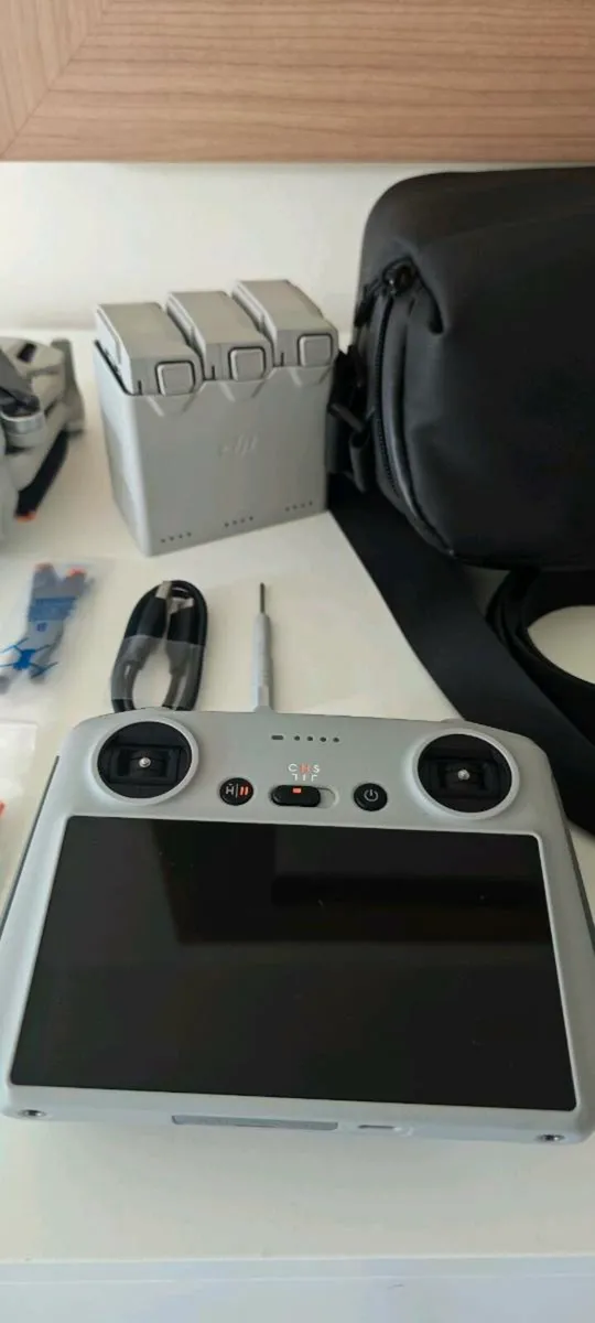 DJI mini 3 - Image 1
