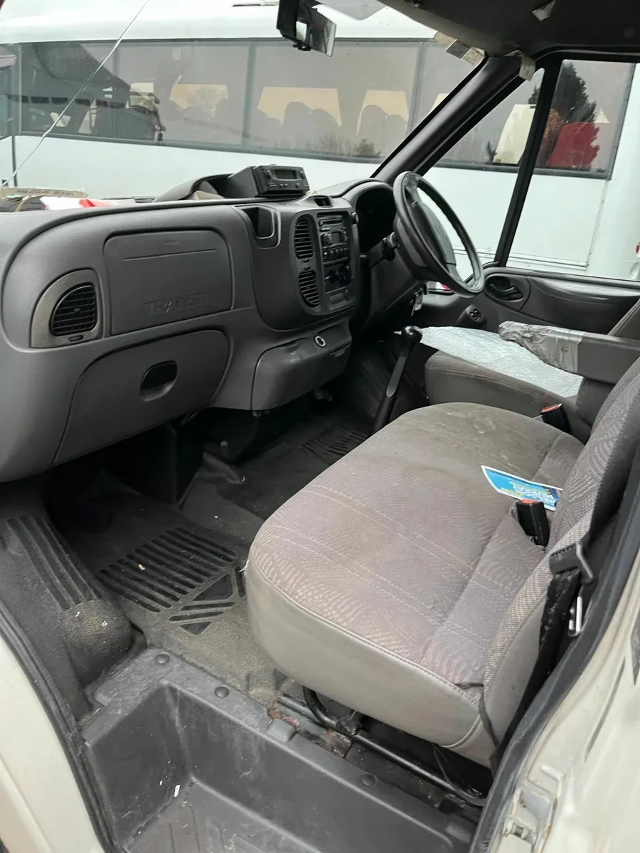 Ford Transit 2006 - Image 2