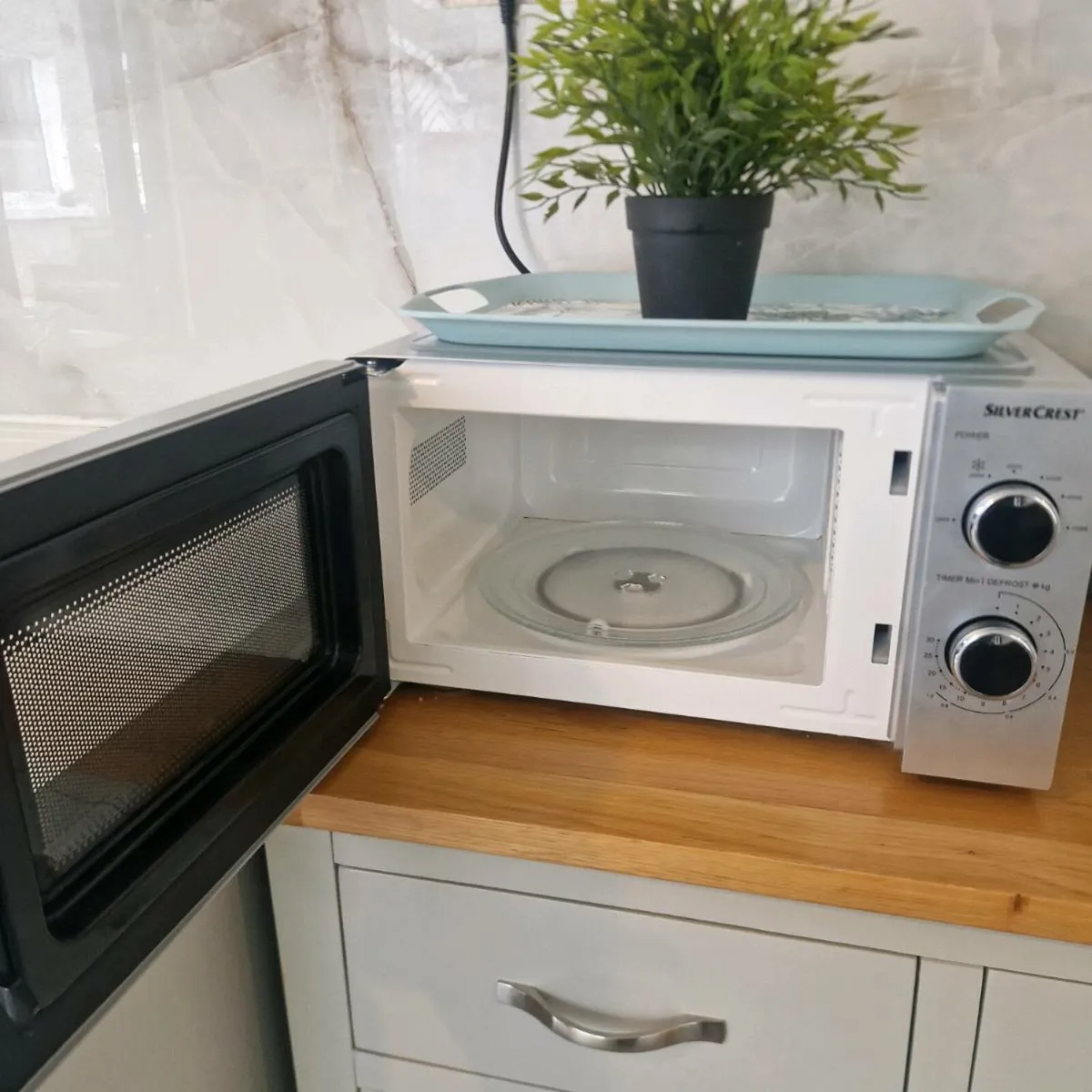 Microwave - Image 2