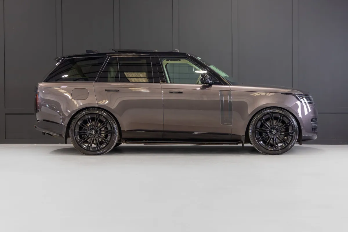 2024 Range Rover P550e Autobiography - Image 2