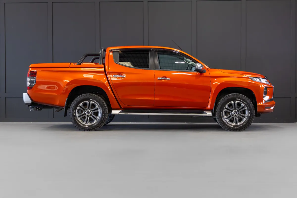 2020 Mitsubishi L200 5 Seat N1 Crewcab - Image 2