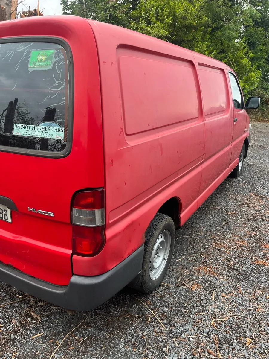 07 toyota hiace - Image 2