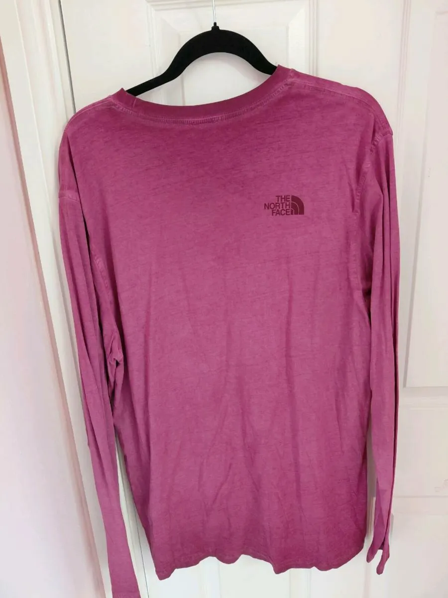 Mens North Face long sleeve t-shirt - Image 3
