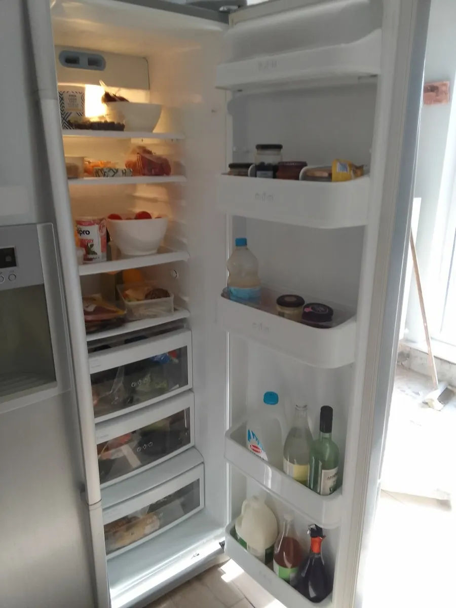 Fridge freezer for sale - Image 4