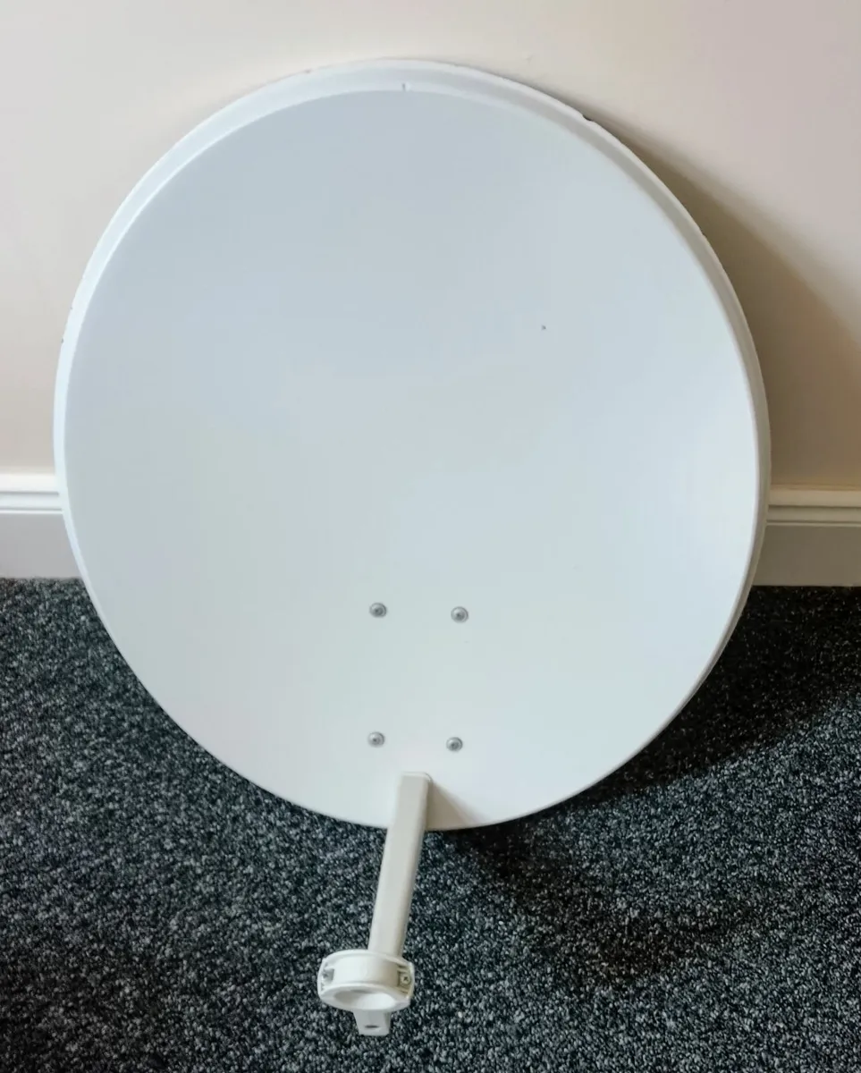 satellite dish - Image 1