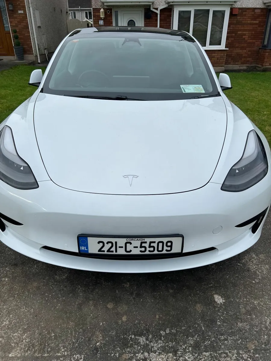 Tesla Model 3 2022 - Image 1