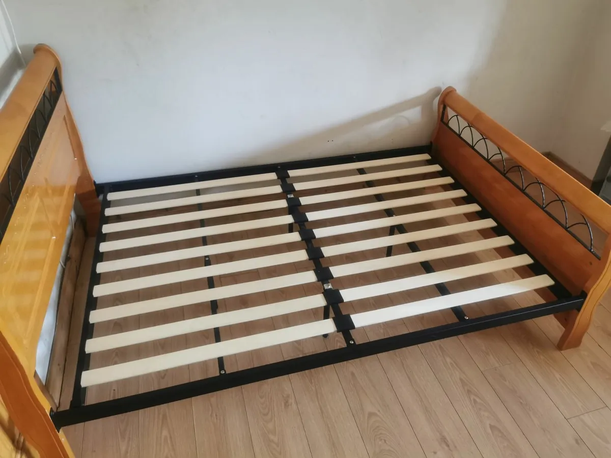 Solid Quality Sturdy Double size bed frame - Image 3