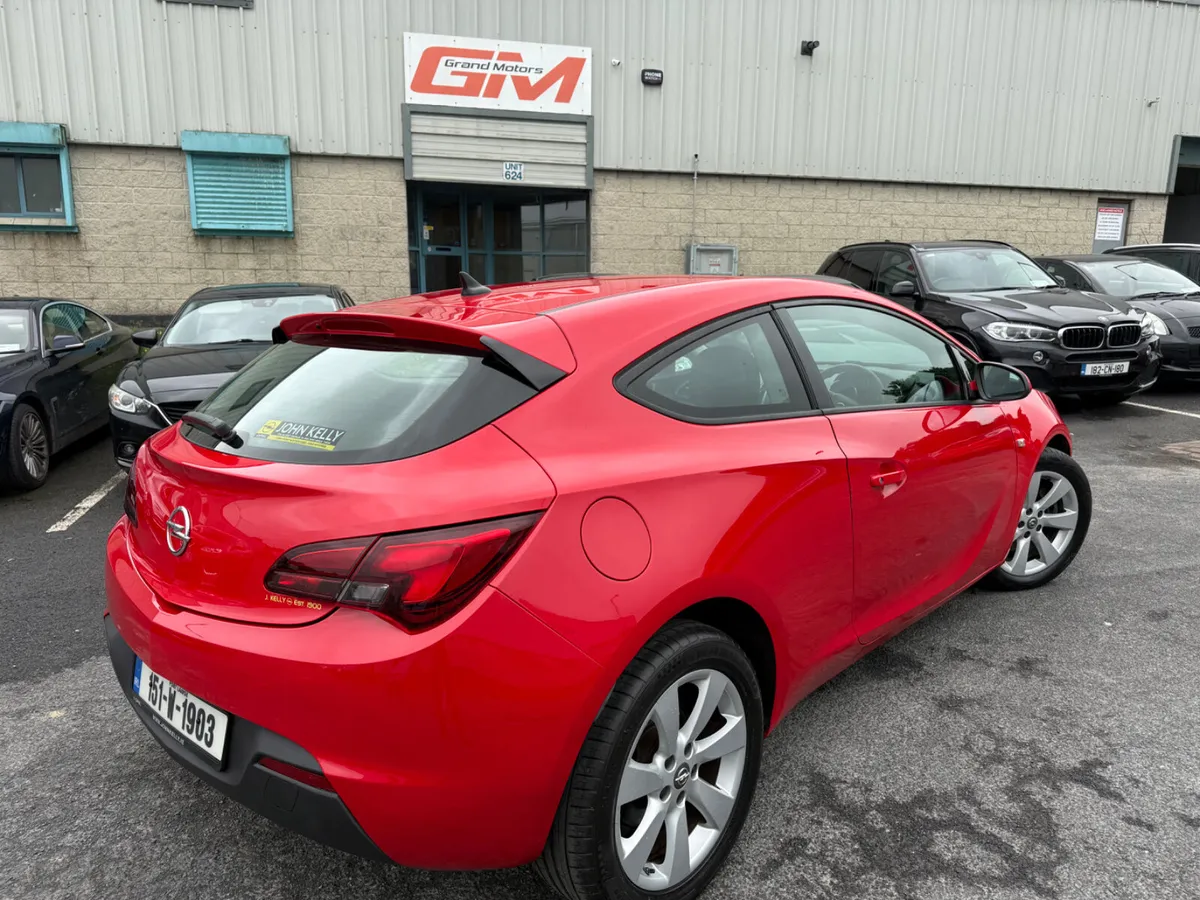 Opel Astra 1.4 Petrol Coupe GTC - Image 3