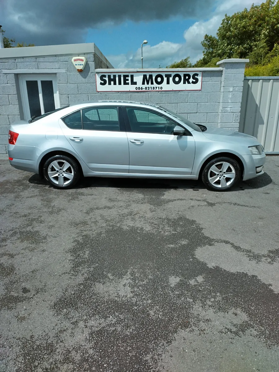 SKODA OCTAVIA 2016  2.0 TDI H BACK MANUAL - Image 1
