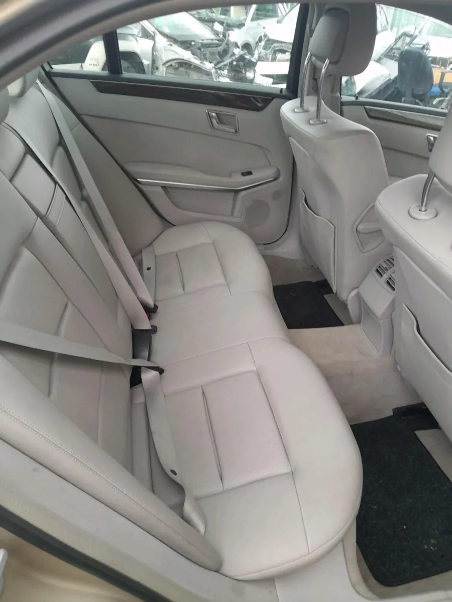Mercedes e class 2010 - Image 4