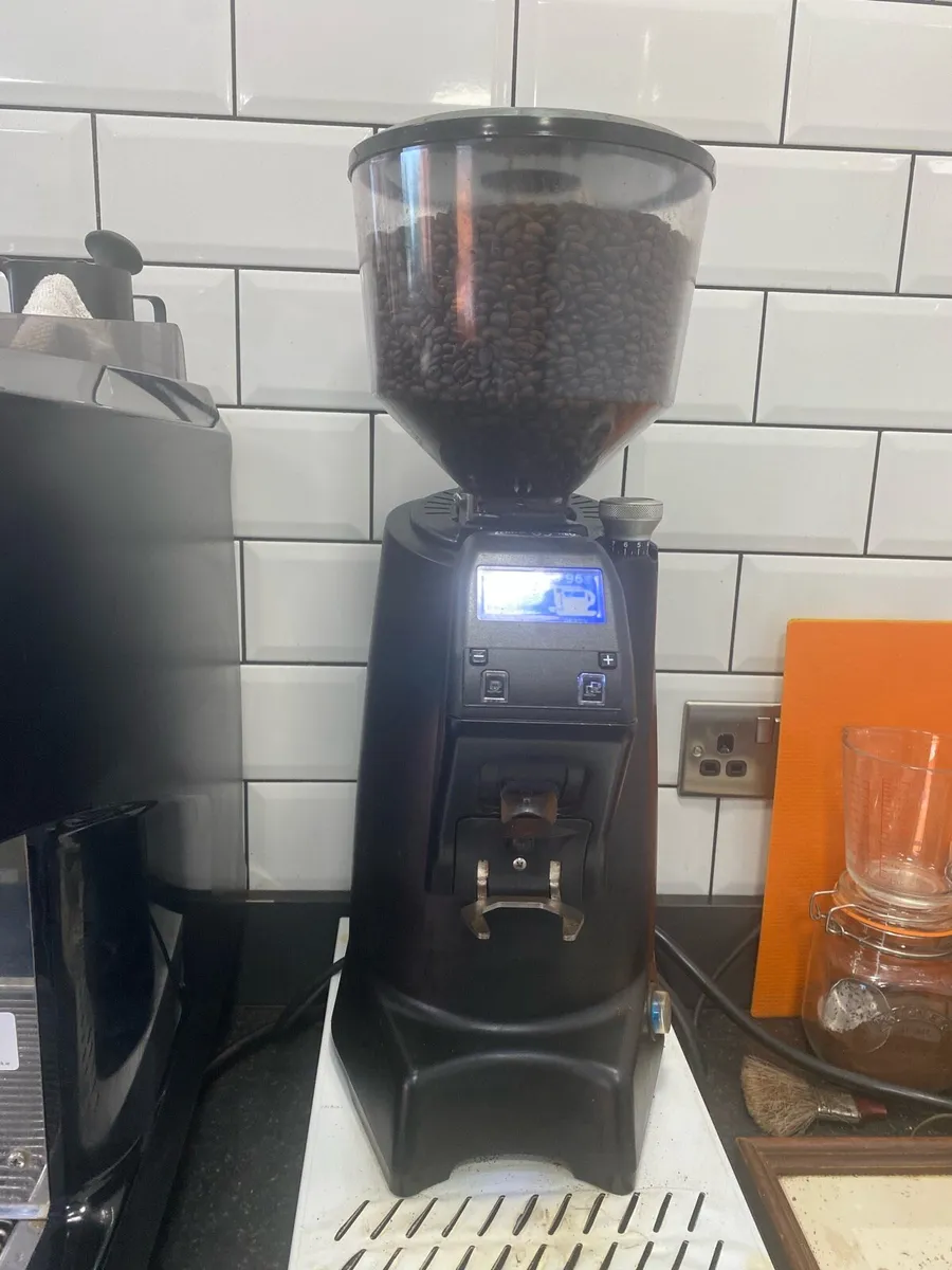 Gaggia decisa milano 2 group coffee machine - Image 4