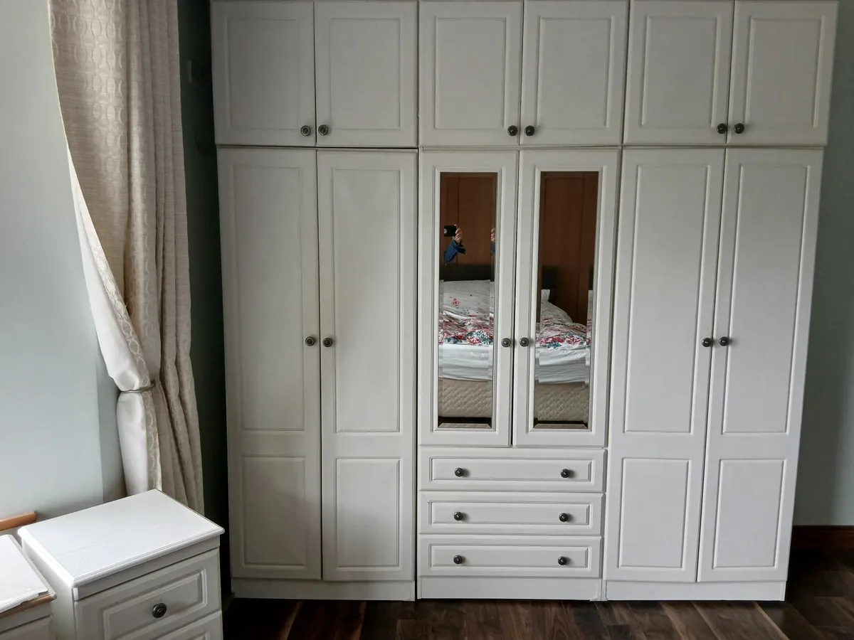 Wardrobes - Image 2