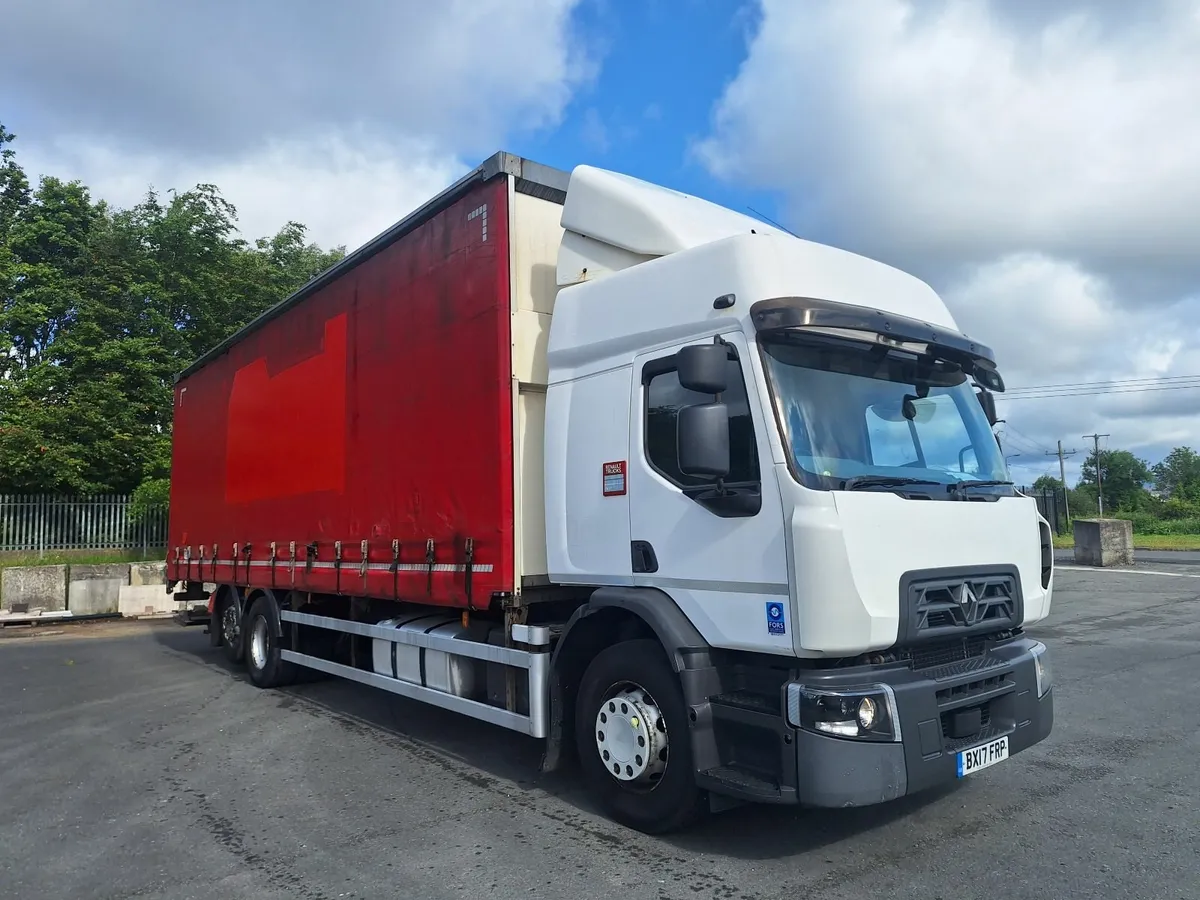 2017 Renault Trucks D26 6x2 Rigid Curtainside Euro - Image 1