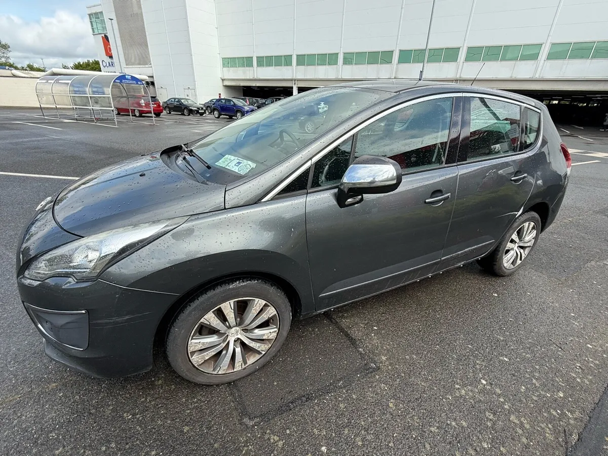 2015 PEUGEOT 3008 - Image 4