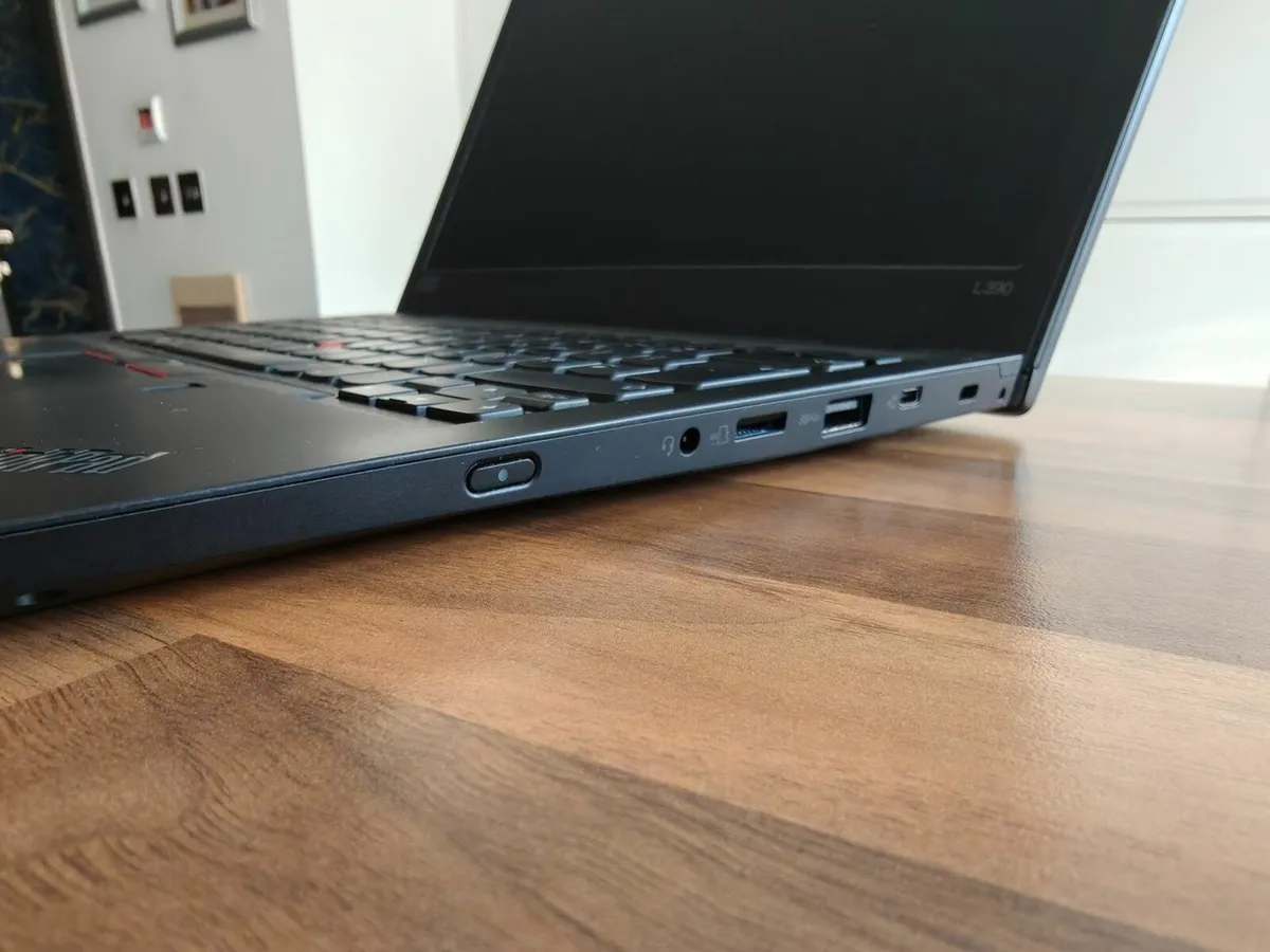 Lenovo Thinkpad L380 | i5 | 8GB | 256GB | 13.3" FH - Image 2