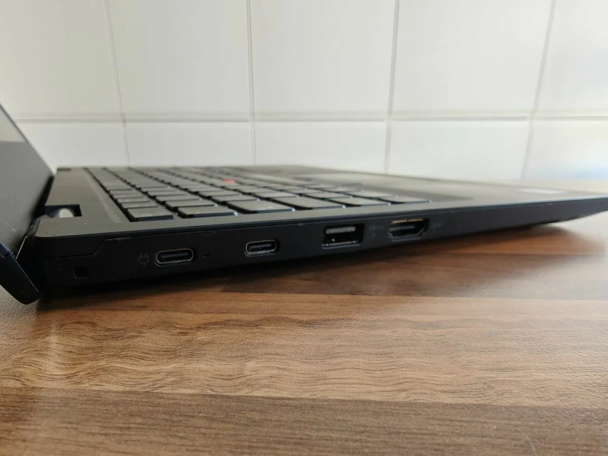 Lenovo Thinkpad L380 | i5 | 8GB | 256GB | 13.3" FH - Image 4