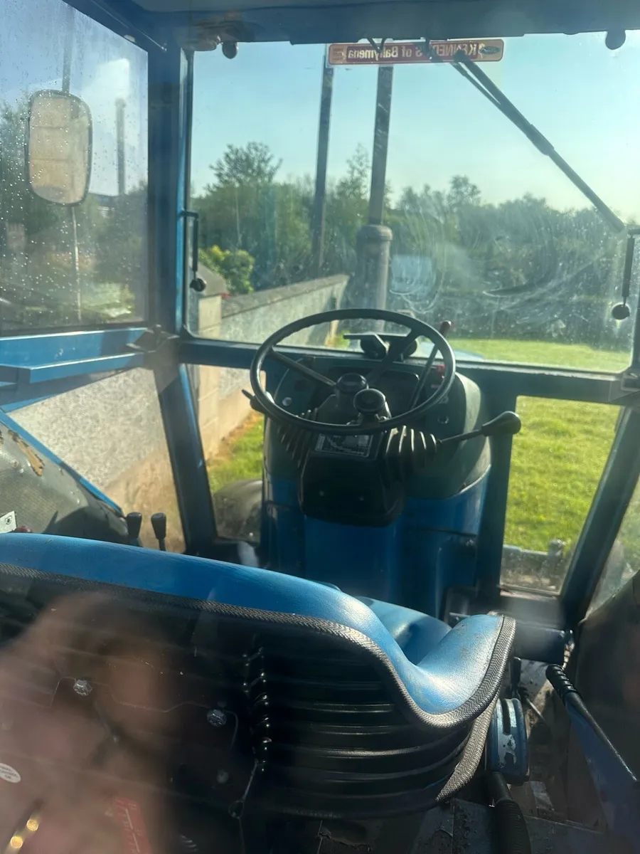 Ford 4610 Tractor - Image 3