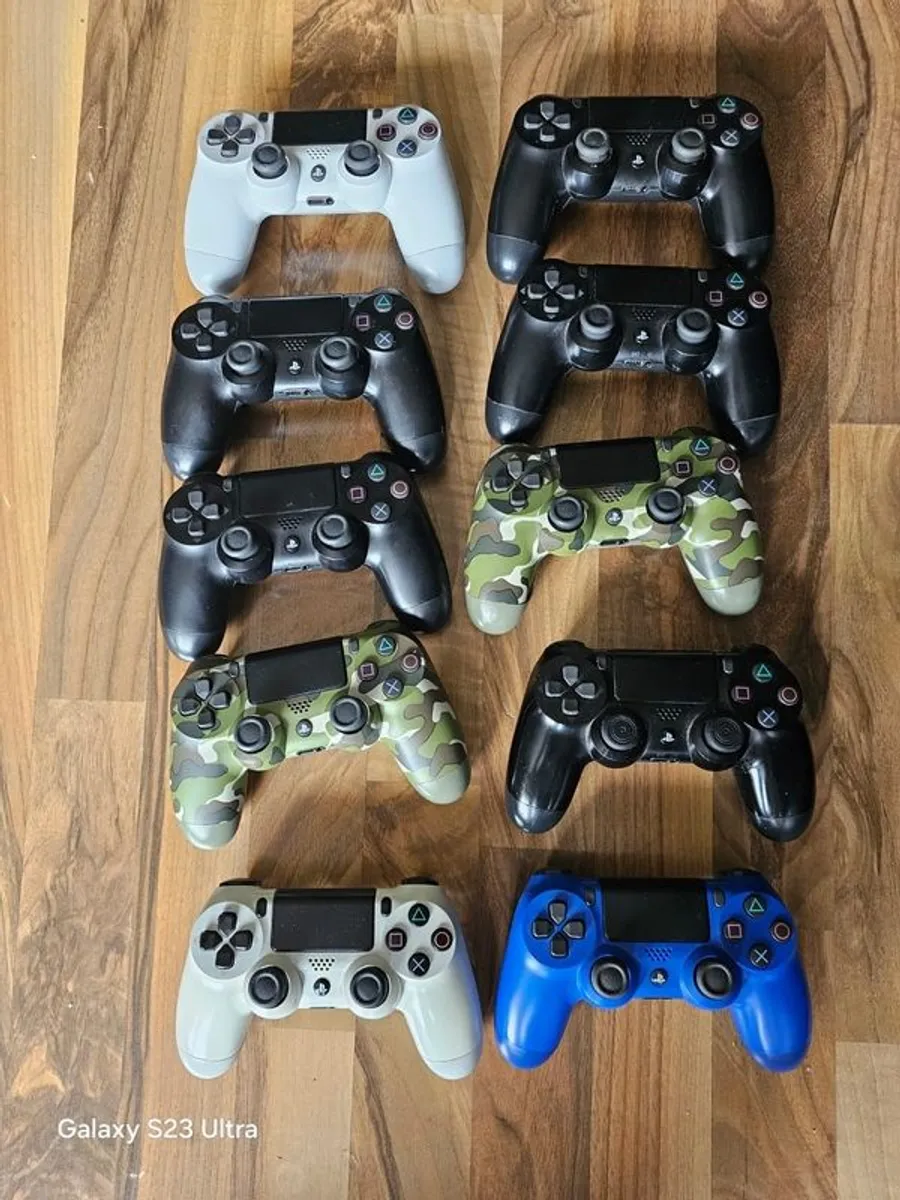 Official Playstation 4 Controllers