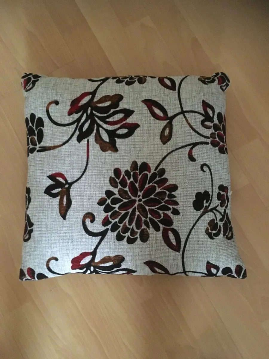 Beautiful Cushion - Image 2