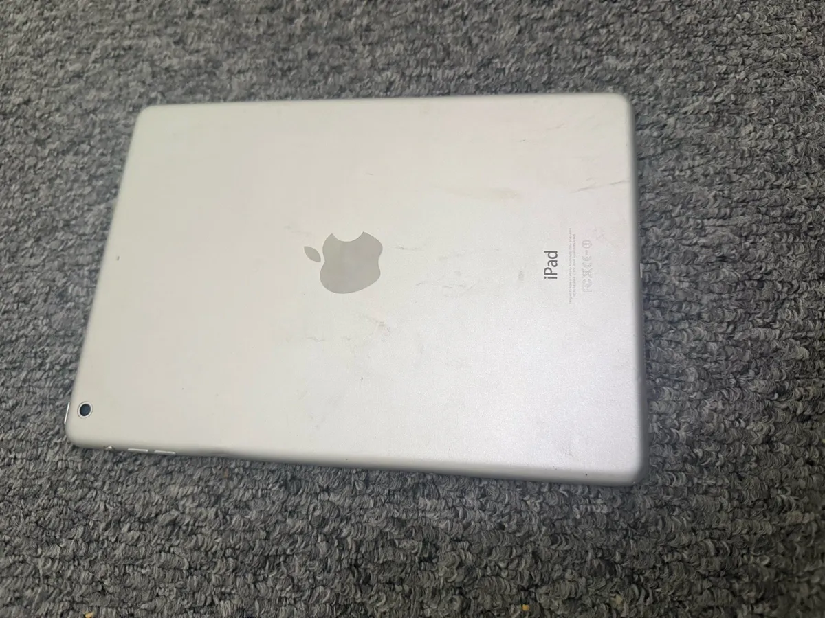 iPad Air 1 32GB WiFi - Image 1
