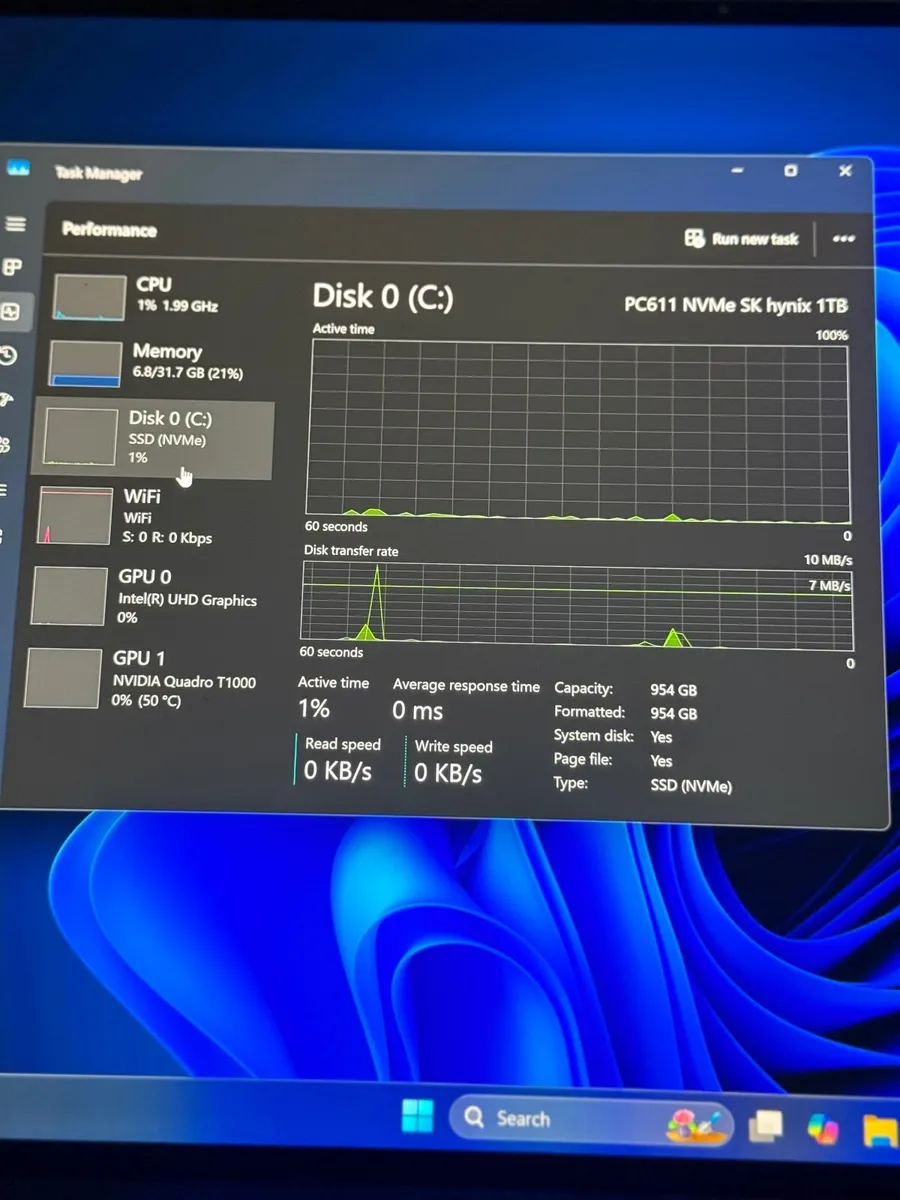Dell Precision 5550 Laptop i7/32GB/1TBSSD/UHD/Nvid - Image 4