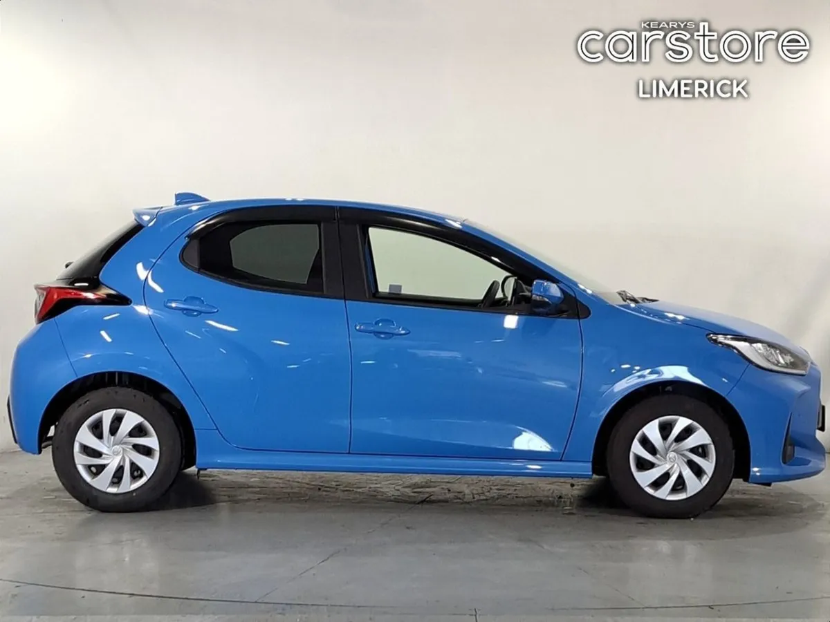Toyota Yaris 1.0 PET Auto 5DR - Image 2