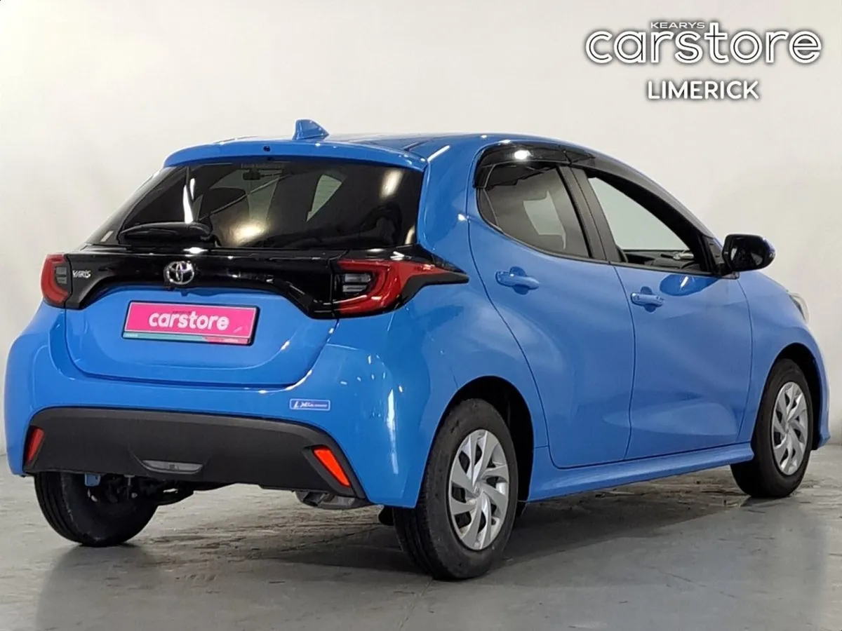 Toyota Yaris 1.0 PET Auto 5DR - Image 3