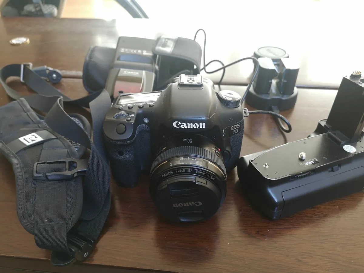 Canon 7D DSLR and Accessories - Image 1