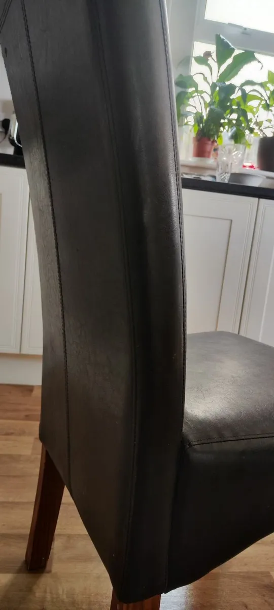 Dining table +5 leather chairs - Image 3