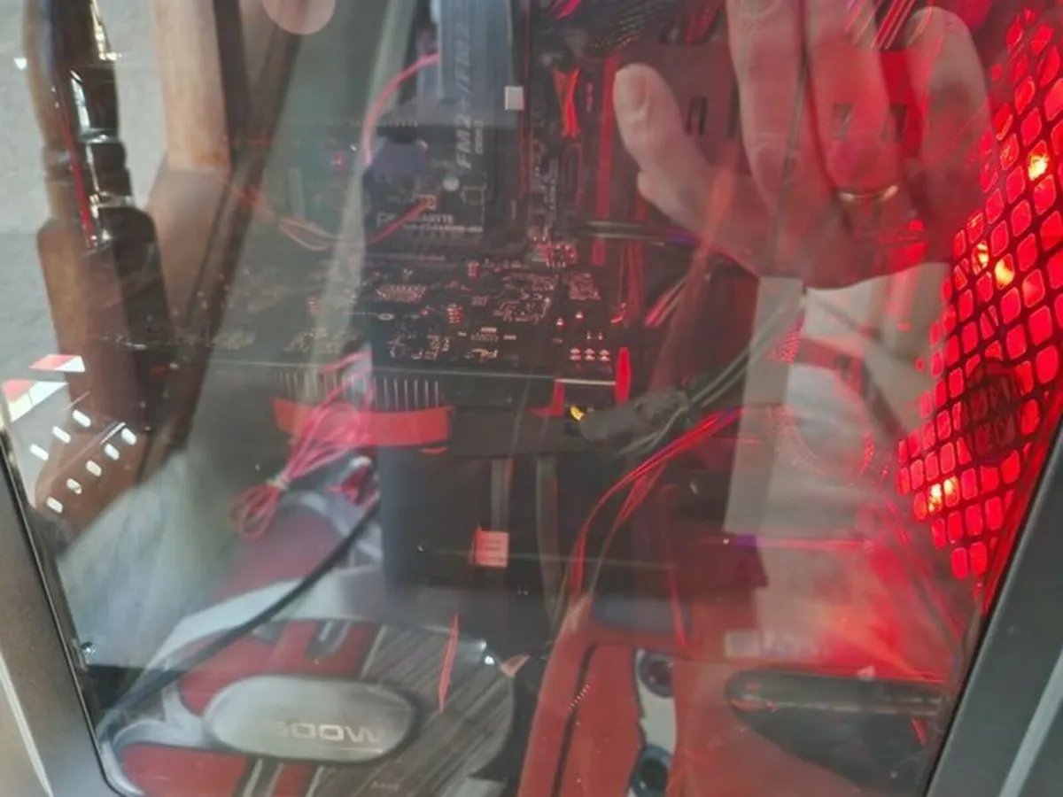 Desktop suitable for light gaming, with Movies - Image 4