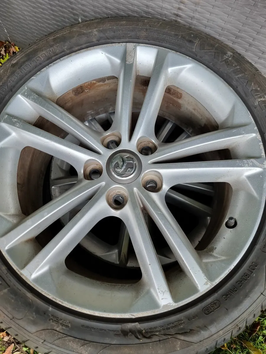 TYRES 245 45 18 + 2  INSIGNIA OPEL VAUXHALL ALLOY - Image 4