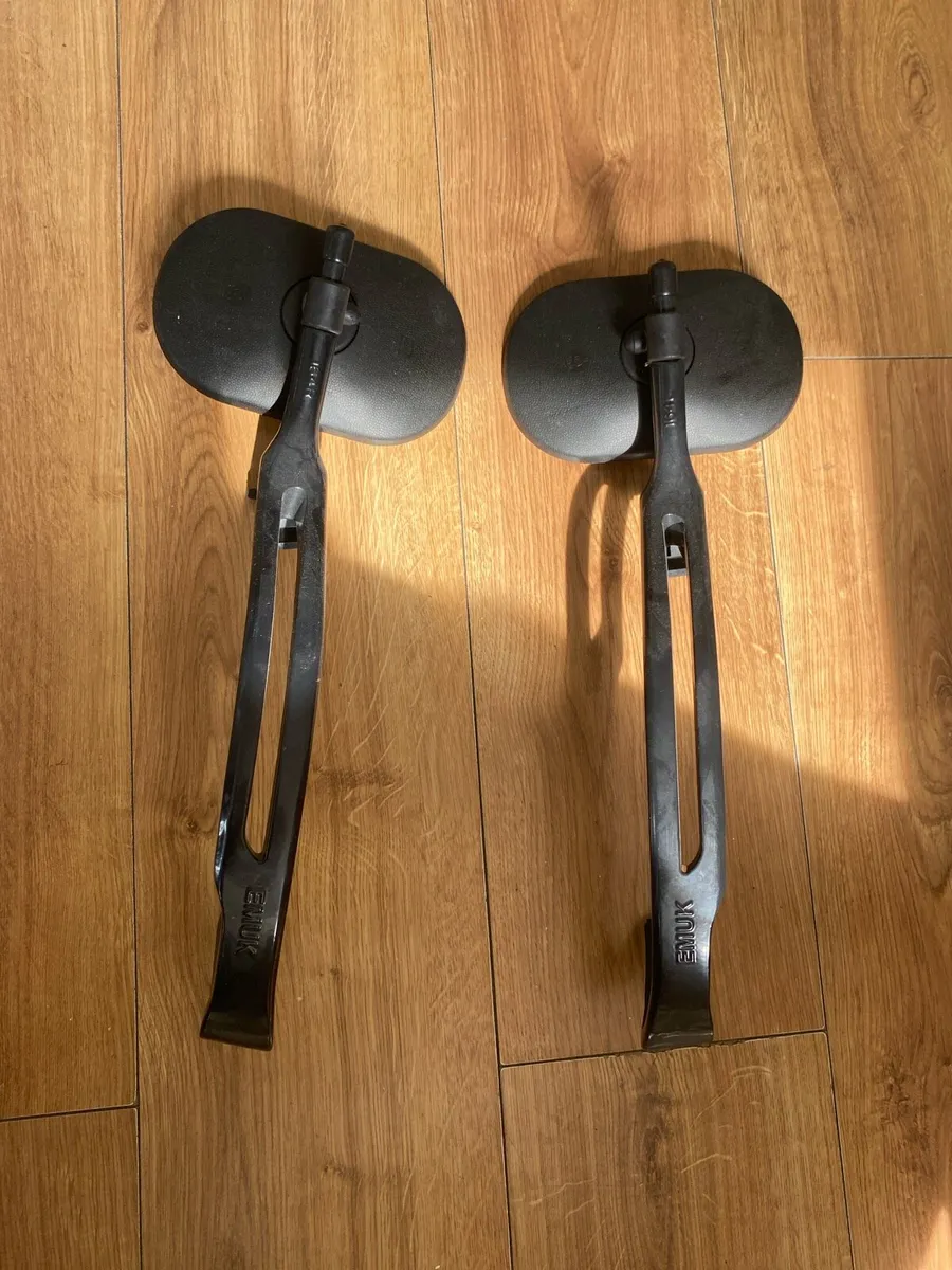 Extendable mirrors for towing a caravan - Image 1