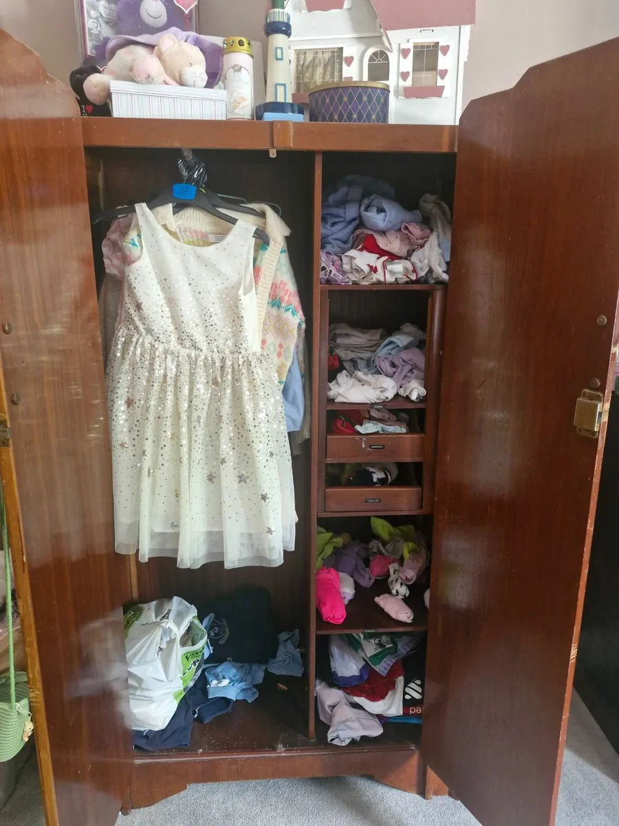 Gentleman's Wardrobe / Chest of Drawers - Image 3